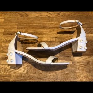 Stewart Weitzman pearl sandal ivory